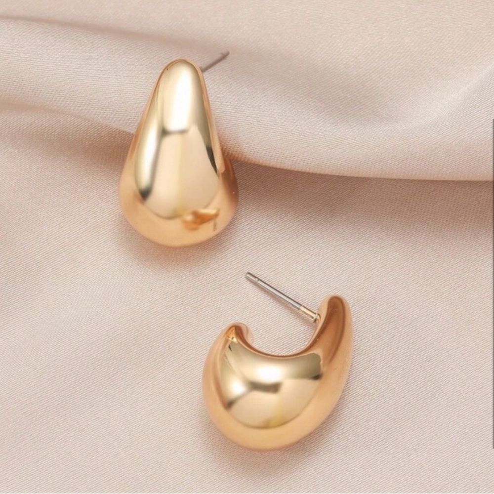 Gold Tear Drop Stud Earrings